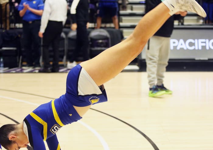 a Tualatin Barlow 6A Oregon boys basketball quarterfinal 2024 Dan Brood 9